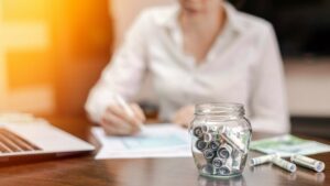 Why change money at a currency exchange office rather than at your bank?
